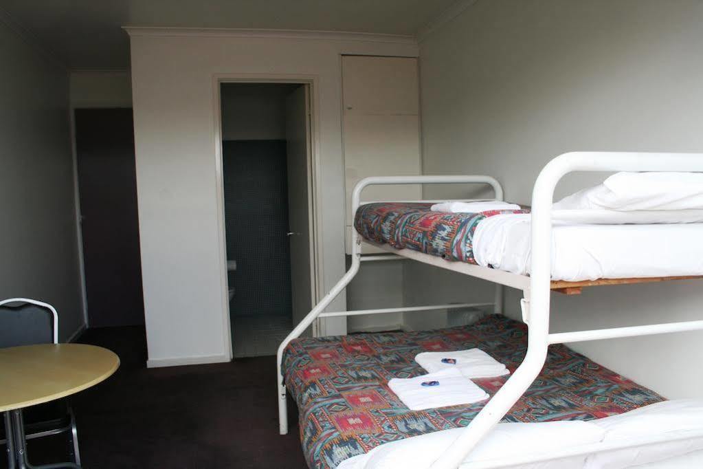 Hostel Mad Monkey Melbourne City Exterior foto